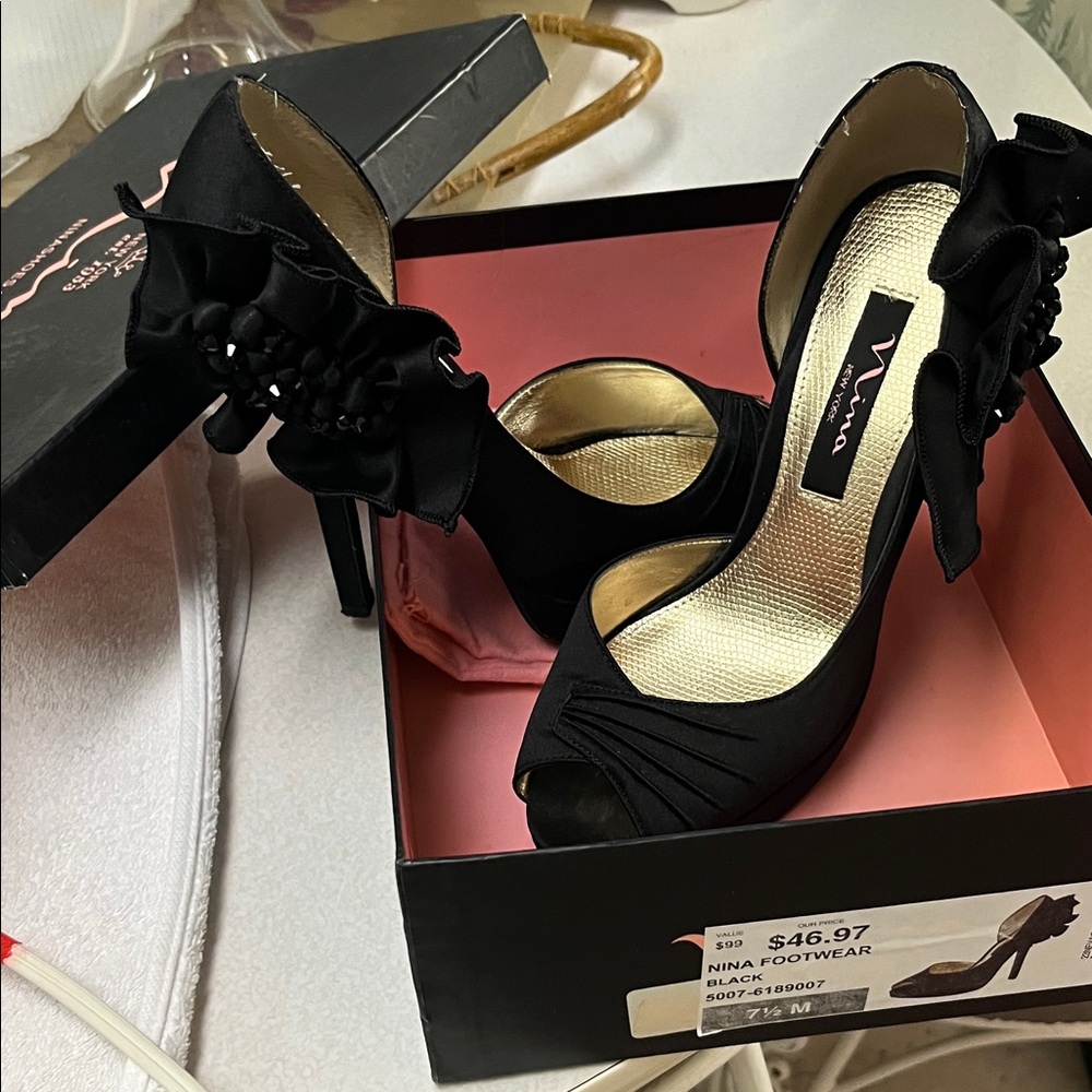 Nina Black Peep-Toe Heels with Floral Detail
